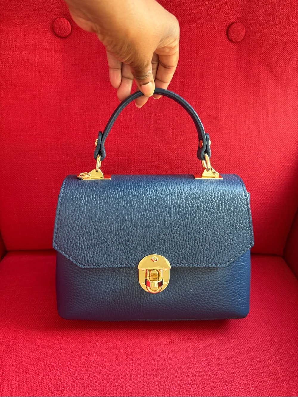 Luxury Italian Craftsmanship Meets Everyday Elegance - Picture 10 of 15